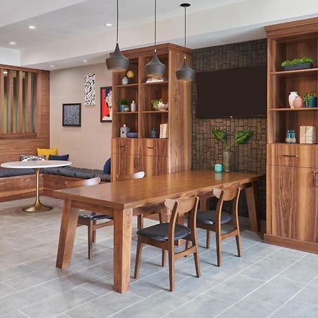芝加哥绍姆堡福朋喜来登酒店 外观 照片